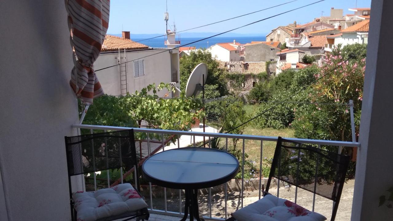 Apartment For 6 In Makarska Centar Экстерьер фото