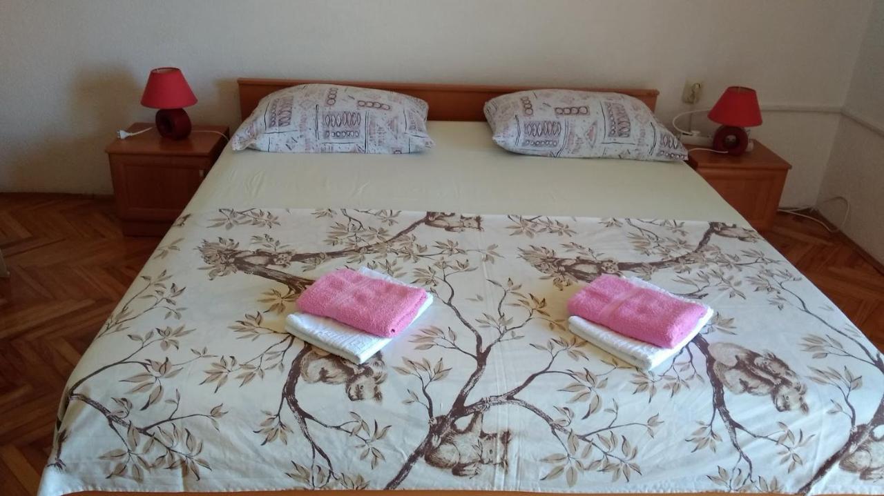 Apartment For 6 In Makarska Centar Экстерьер фото